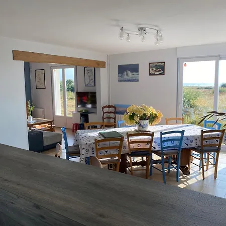 L'anse De Landemer 度假居 *